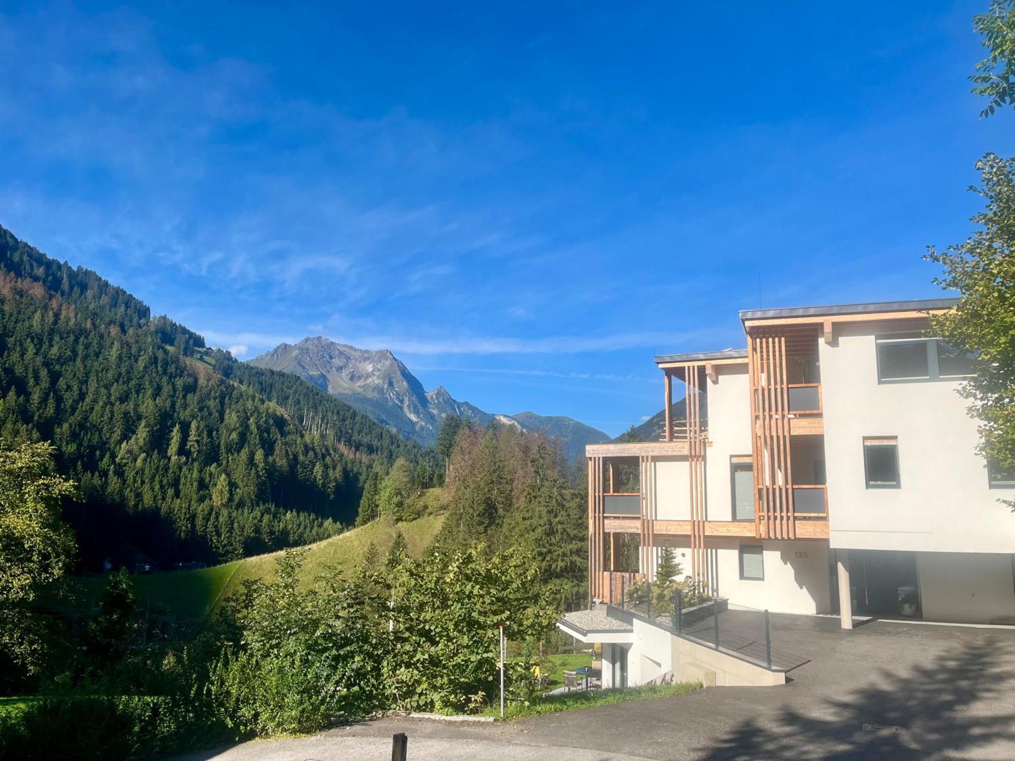 Natur Zeit - Alpine Garden Apartments Mayrhofen Kültér fotó