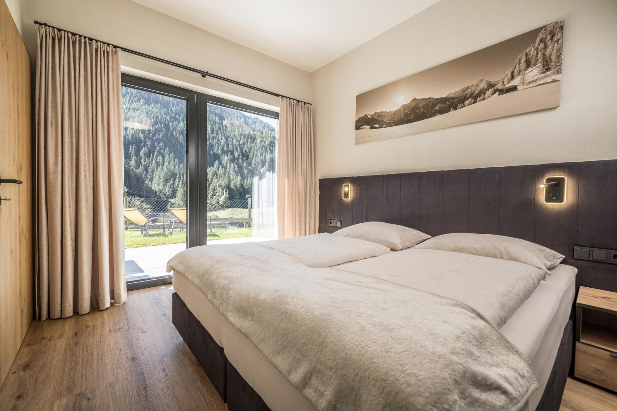 Natur Zeit - Alpine Garden Apartments Mayrhofen Kültér fotó