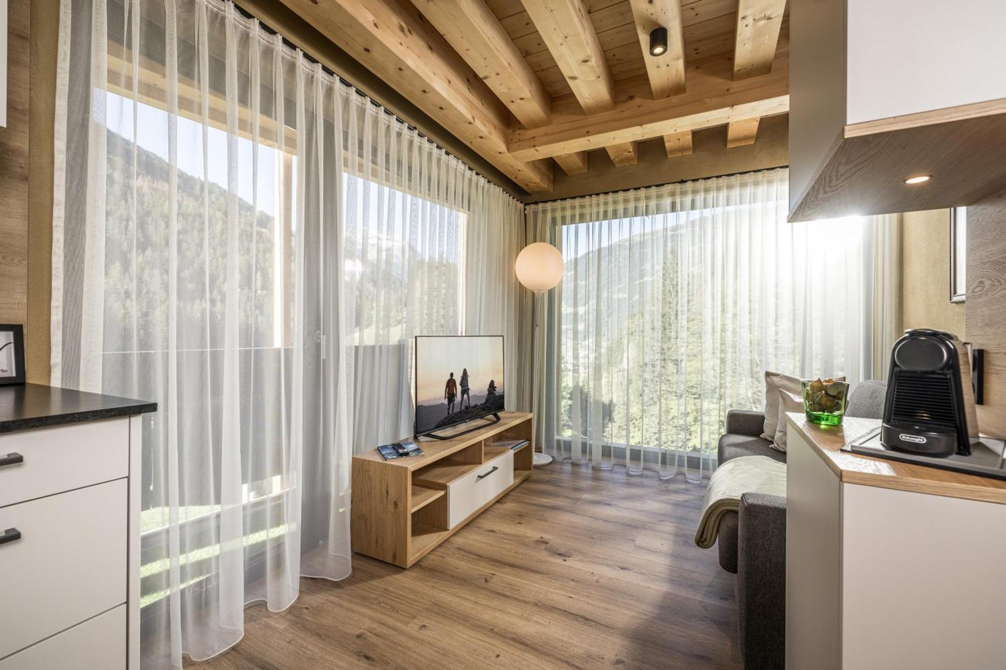 Natur Zeit - Alpine Garden Apartments Mayrhofen Kültér fotó