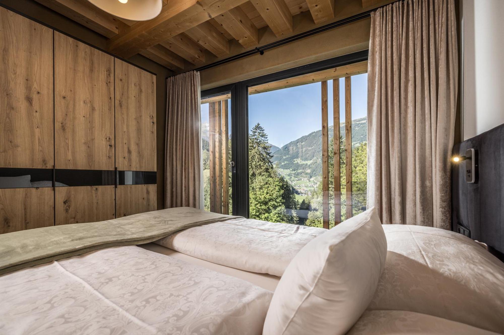 Natur Zeit - Alpine Garden Apartments Mayrhofen Kültér fotó