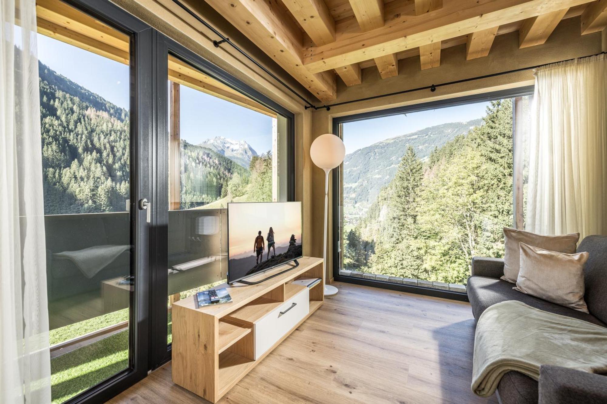 Natur Zeit - Alpine Garden Apartments Mayrhofen Kültér fotó